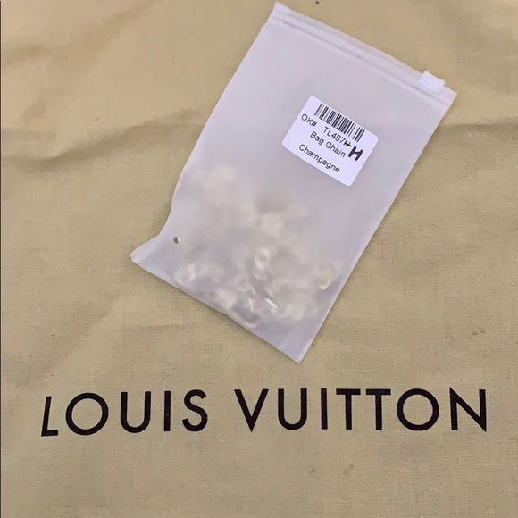 SL1911 Louis Vuitton Compiegne Crossbody - Picture 8 of 11